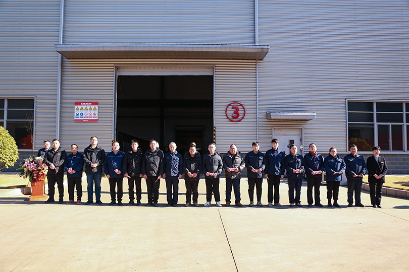 1736471055369903.jpg 颁奖4.jpg